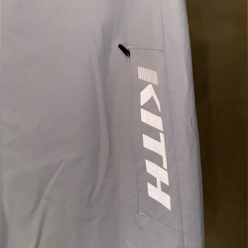 KITH UNISEX CARGOS (MINT CONDITION)